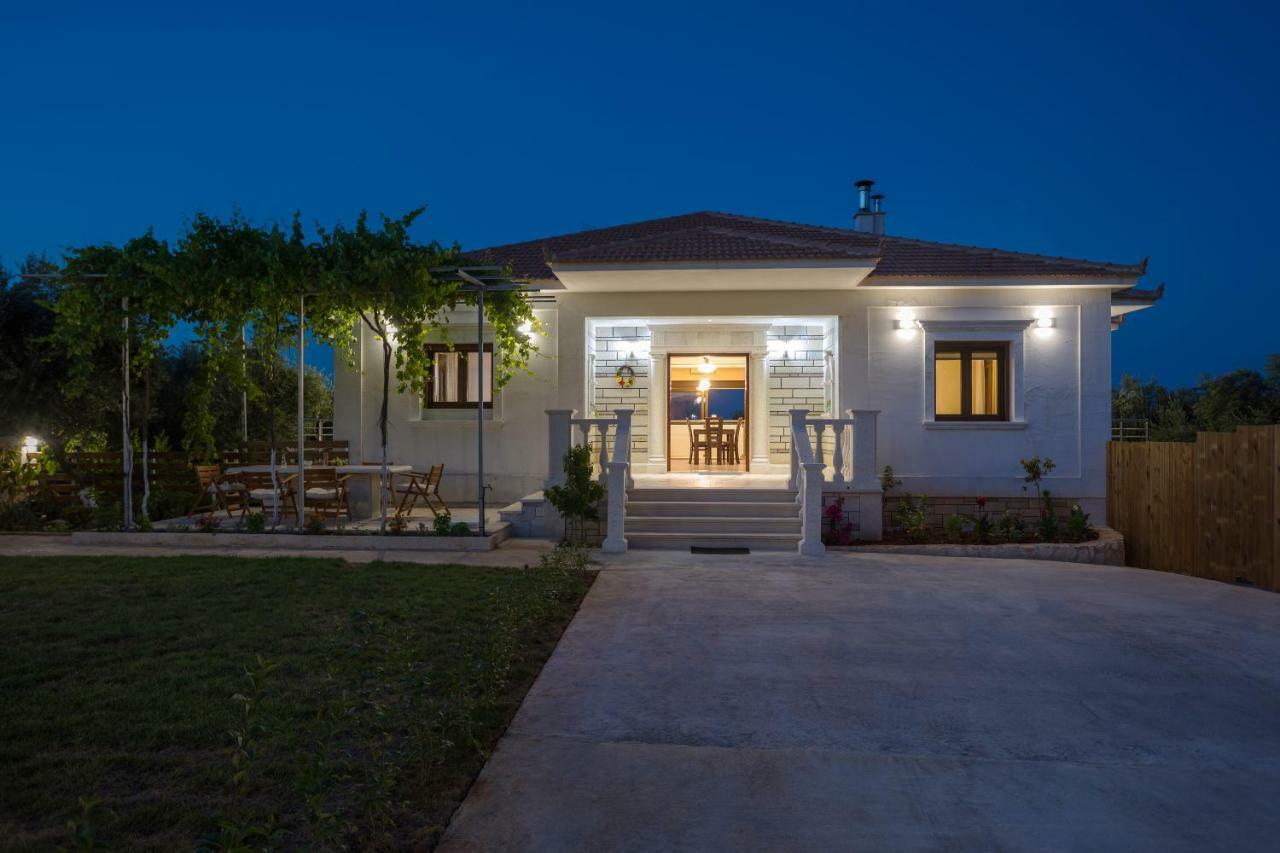 Villa Serenity Agia Marina  Exterior photo