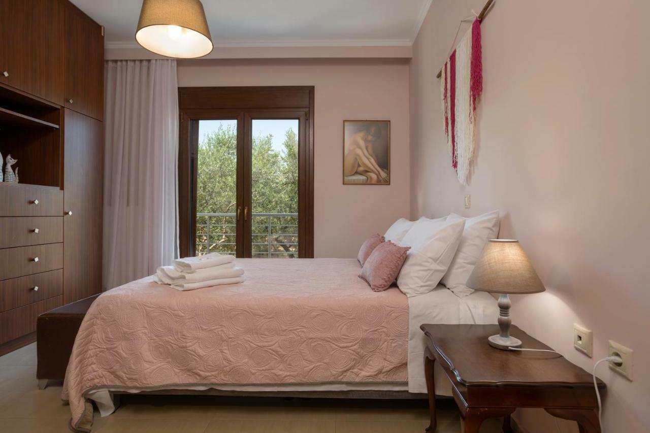Villa Serenity Agia Marina  Exterior photo